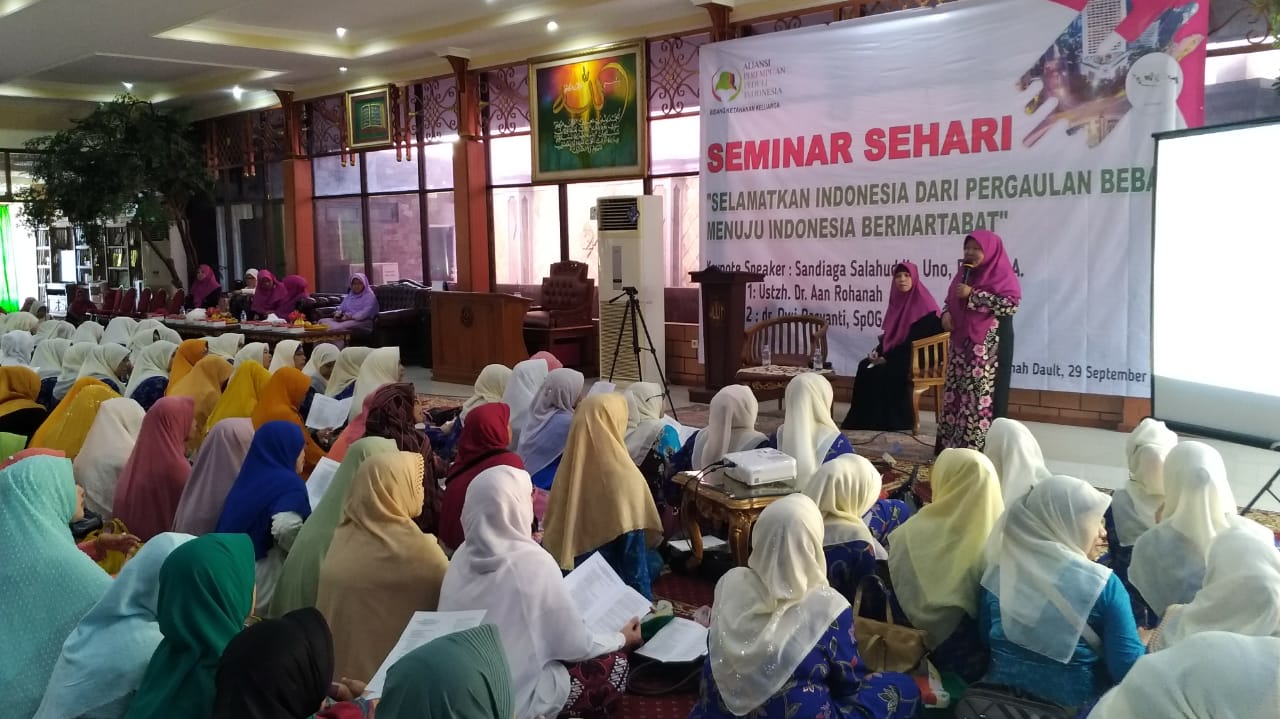 Nur Asia Uno: “Mari Ciptakan Demokrasi yang Bersih”