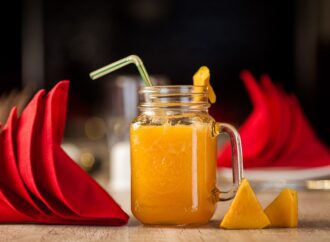 Pentingnya Mengobrol Ringan Bersama Pasangan