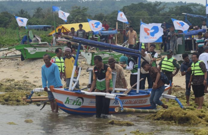 Perahu Kembali Berfungsi, Nelayan Pandeglang Tersenyum Bahagia…