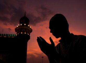 Kusambut Hidayah di Bangku Sekolah