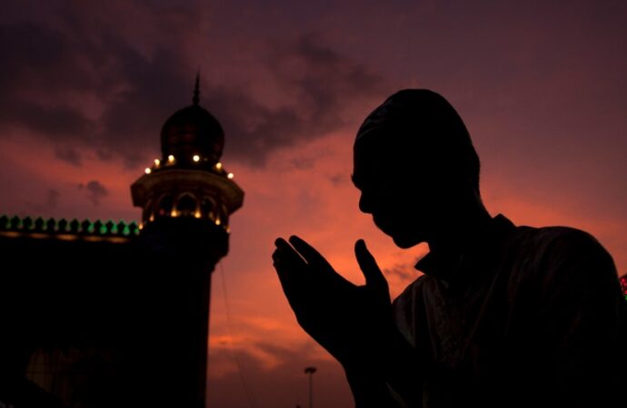 Kusambut Hidayah di Bangku Sekolah