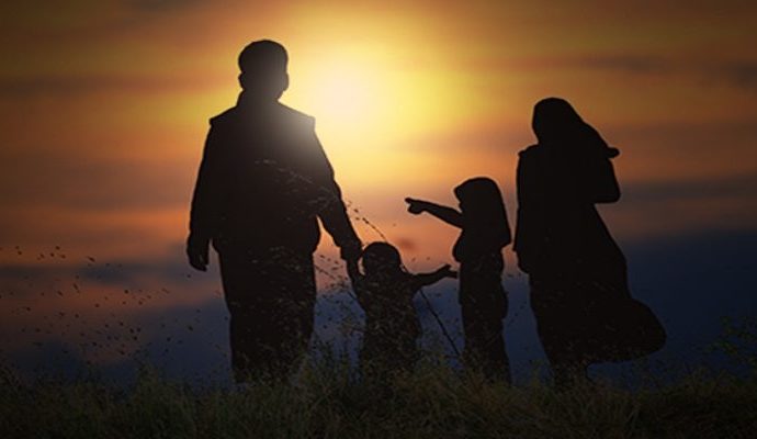 Kiat untuk Orang Tua Agar Anak-anaknya Memiliki Masa Depan Cerah