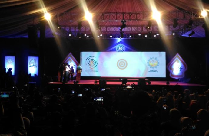 Din Syamsuddin Sampaikan Tujuh Pesan Wasathiyah Islam di Milad UMS