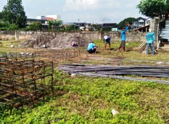 Pondasi Cakar Ayam SMK IT Gratis SOLOPEDULI Mulai Dibangun