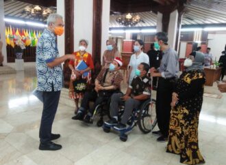 Aktivis Difabel Serahkan DIM sebagai Masukan Raperda Disabilitas Provinsi Jateng