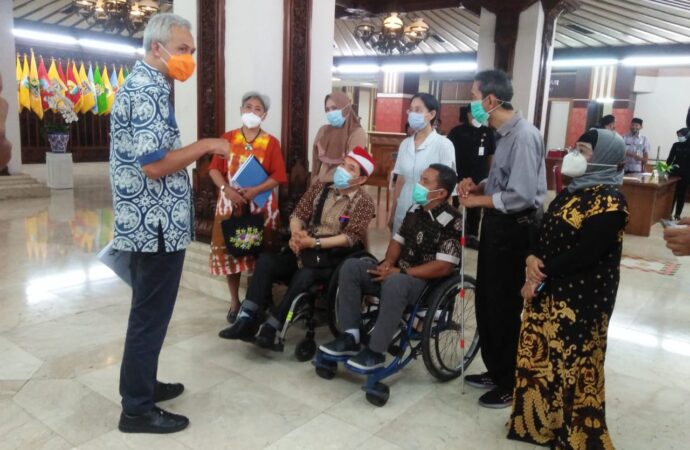 Aktivis Difabel Serahkan DIM sebagai Masukan Raperda Disabilitas Provinsi Jateng