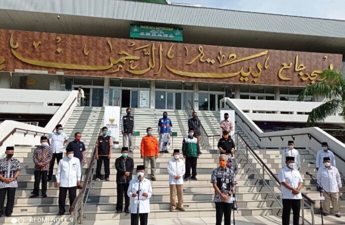 FOZ-Baznas Bersama Gubernur Jateng Salurkan 2.000 Paket Keluarga Bahagia