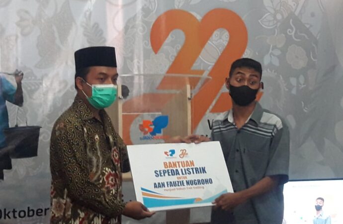 Milad 22 Tahun, SOLOPEDULI Bantu Modal Usaha untuk 22 UMKM