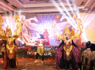 Parade Batik Meriahkan Penutupan Munas V JSIT Indonesia