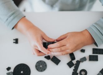 Ingin Anak Cerdas dan Mandiri? Usahakan Untuk Memberikan 3 Hal Ini