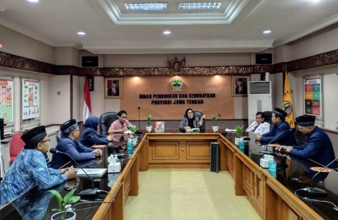 Kepala Disdikbud Provinsi Jawa Tengah Titipkan Pendidikan Karakter pada SIT