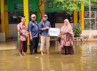 Gerak Cepat, JSIT Indonesia Wilayah Jateng Bantu Guru dan Sekolah Terdampak Banjir