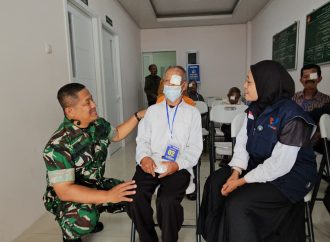 Dihadiri Walikota Solo, SOLOPEDULI dan Korem 074/Warastratama Gelar Operasi Katarak Gratis untuk Masyarakat Solo Raya